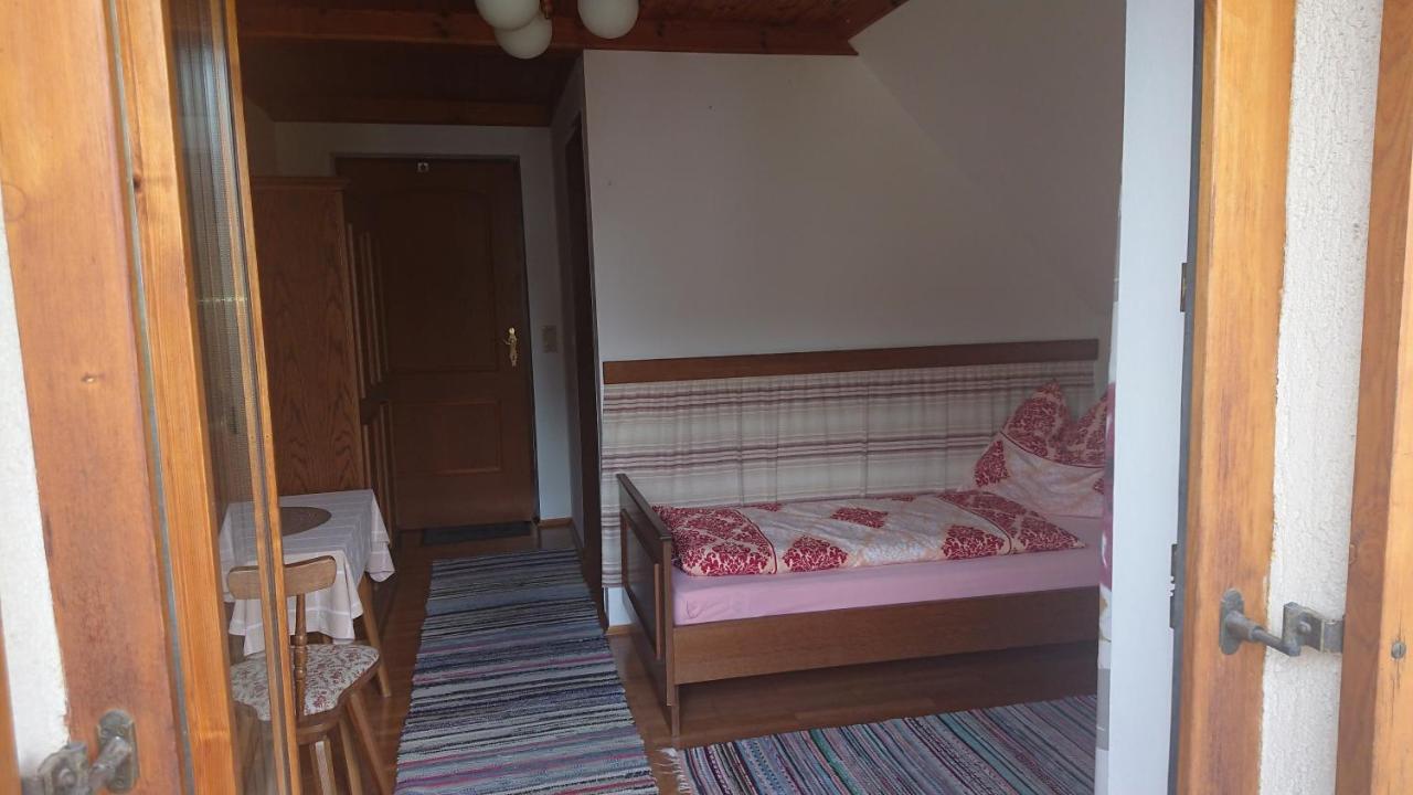 Gaestehaus Der Gamser Winzerstube Bad Gams Ruang foto